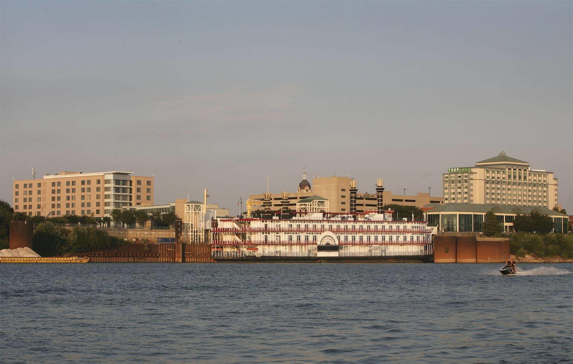 Bally'S Evansville Casino & Hotel Eksteriør bilde
